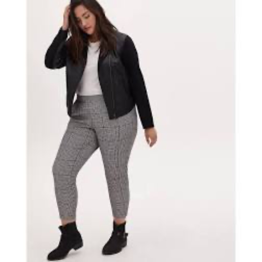Torrid Plaid Houndstooth Crepe High-Rise Black White Pants 1